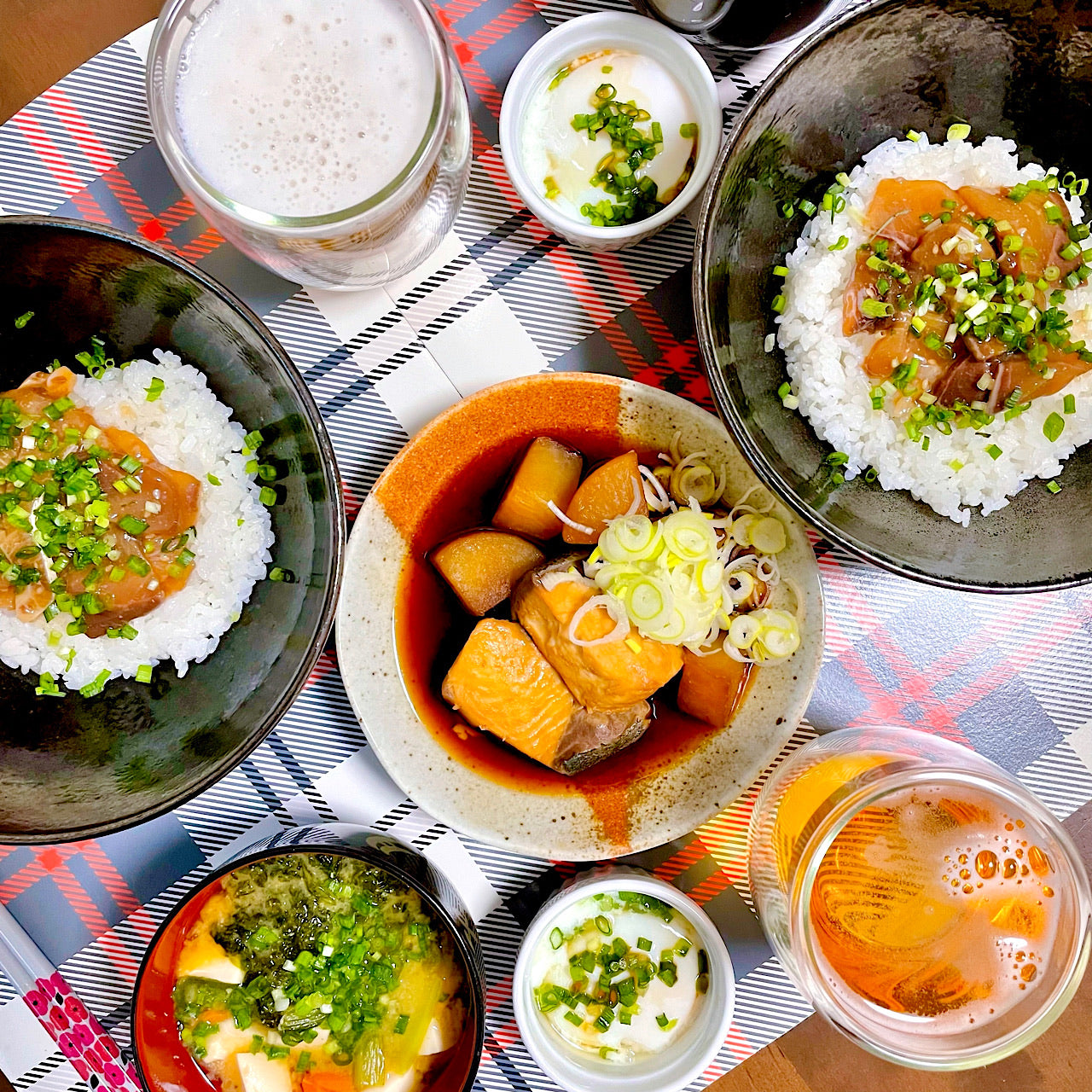 朝〆ぶりとアボカドのポキ – うみのファーム®公式オンラインストア